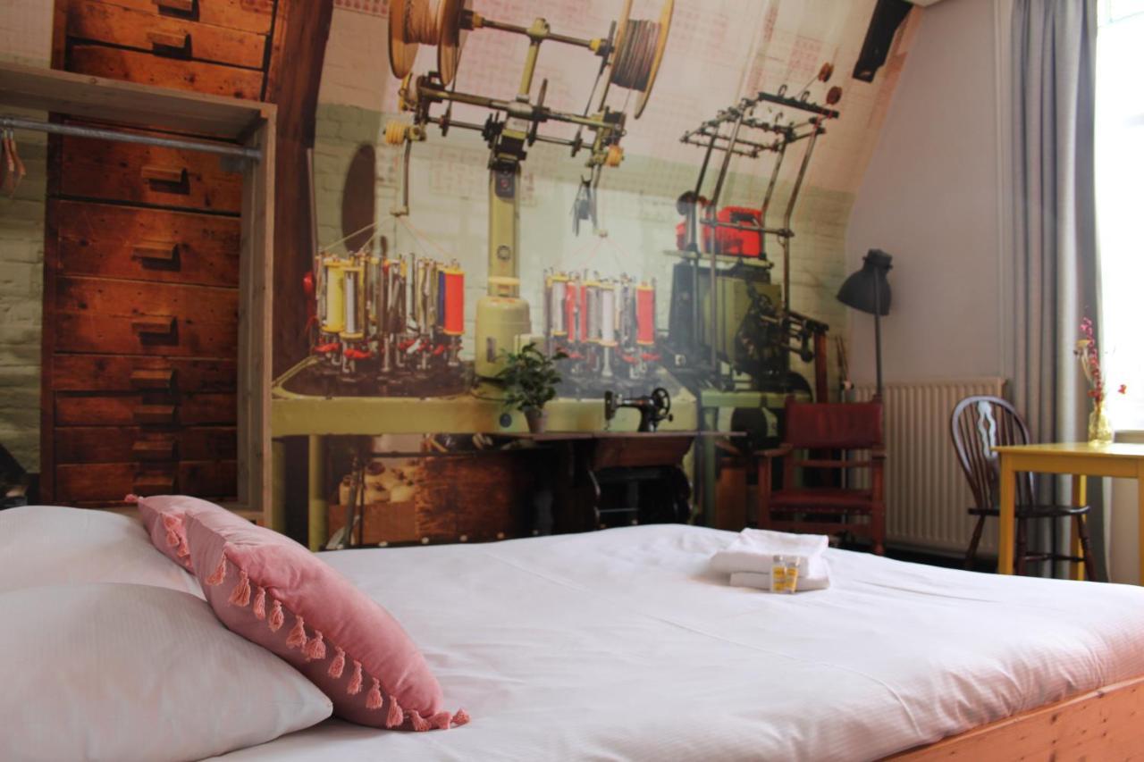 Hostel Roots Tilburg Bagian luar foto