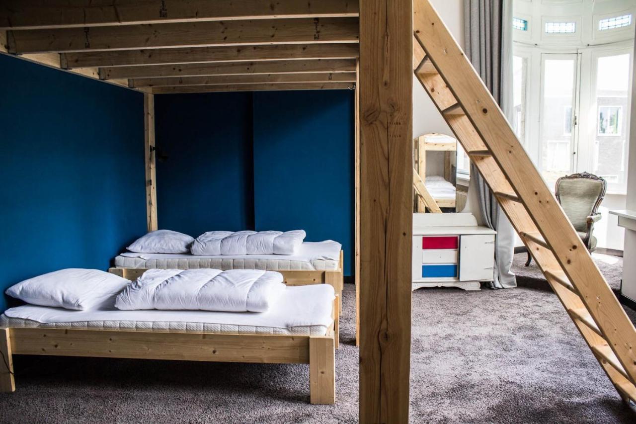 Hostel Roots Tilburg Bagian luar foto
